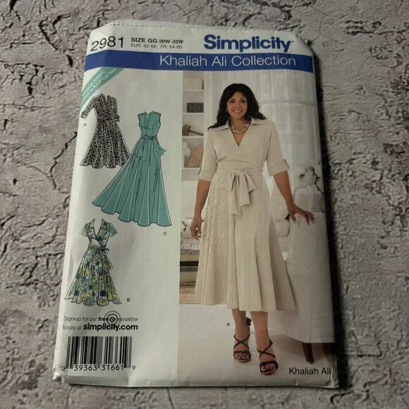 Simplicity Pattern 2981 GG for Women's Dress in Two Lengths - Picture 1 of 3